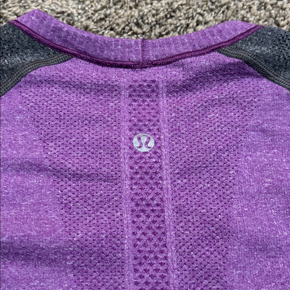 lululemon athletica Purple and Charcoal Long Sleeve Tee - Picture 4 of 4